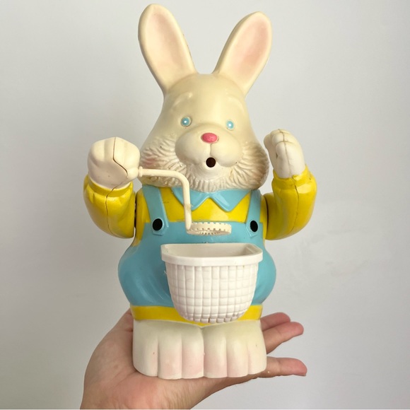 Vintage 1995 Gemmy Bubble Blowing Rabbit Animated Easter Decoration Kid’s Toy - Picture 7 of 8